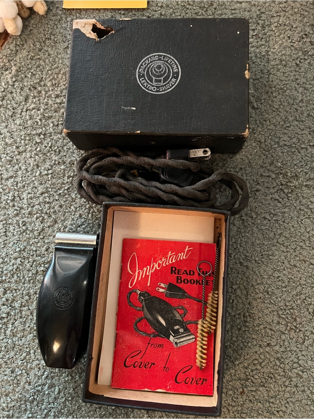 Vintage 1930 Electric Dry Shaver Packard Lifetime Lektro 2 Cleaning Brushes